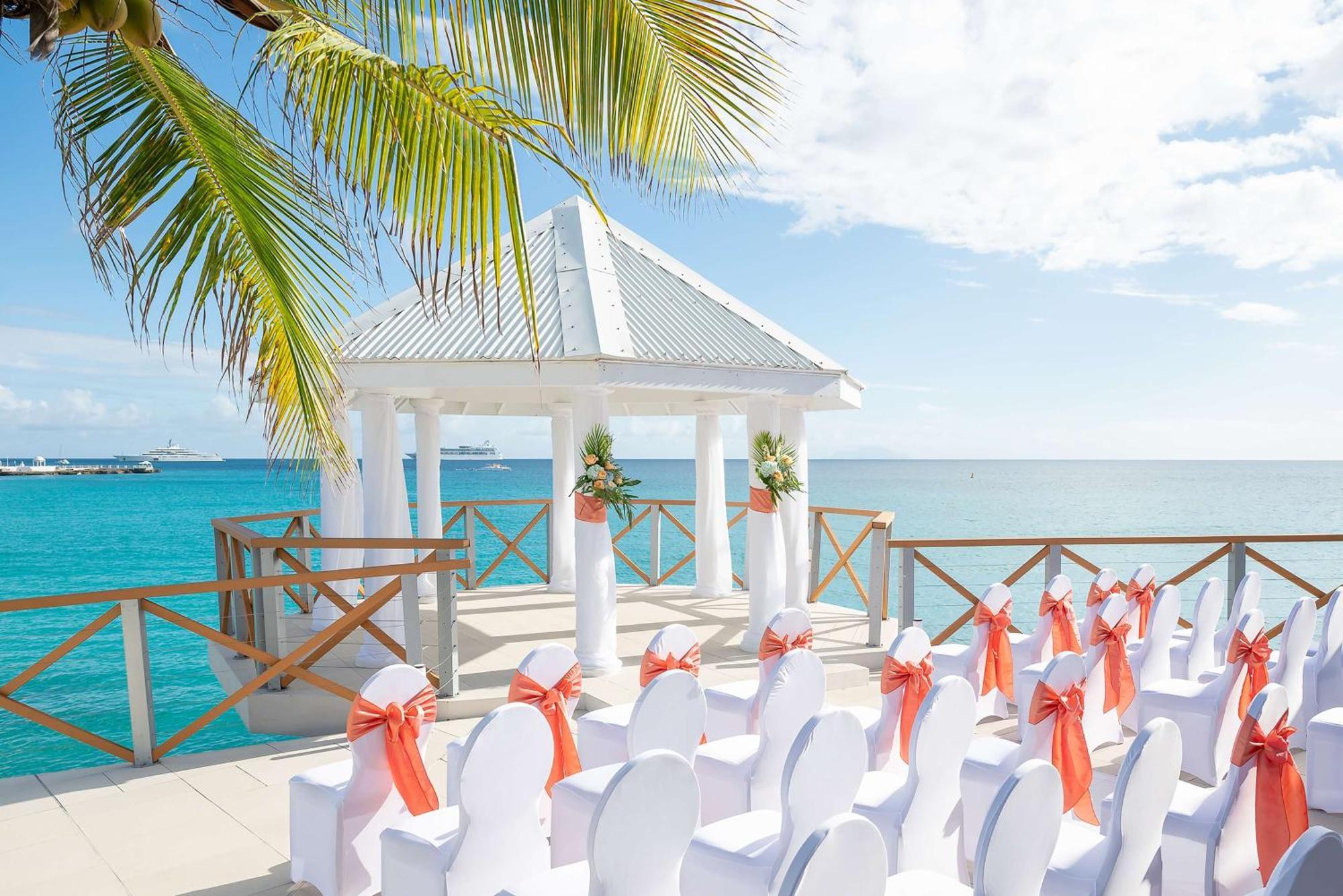 Sonesta Maho Beach All Inclusive Resort Casino & Spa Экстерьер фото